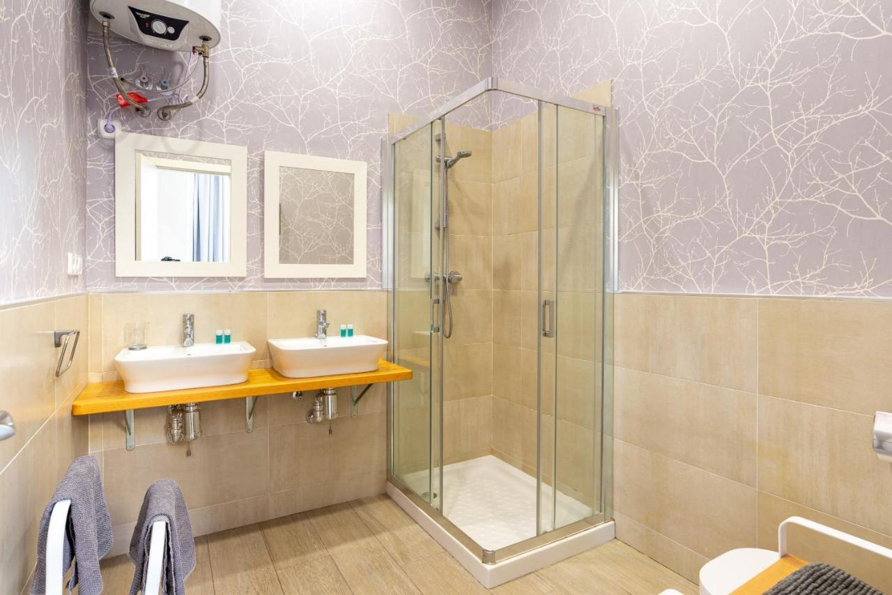 Urbe10 Angel Suites 1 Bedroom Apartment 3C مالقة المظهر الخارجي الصورة